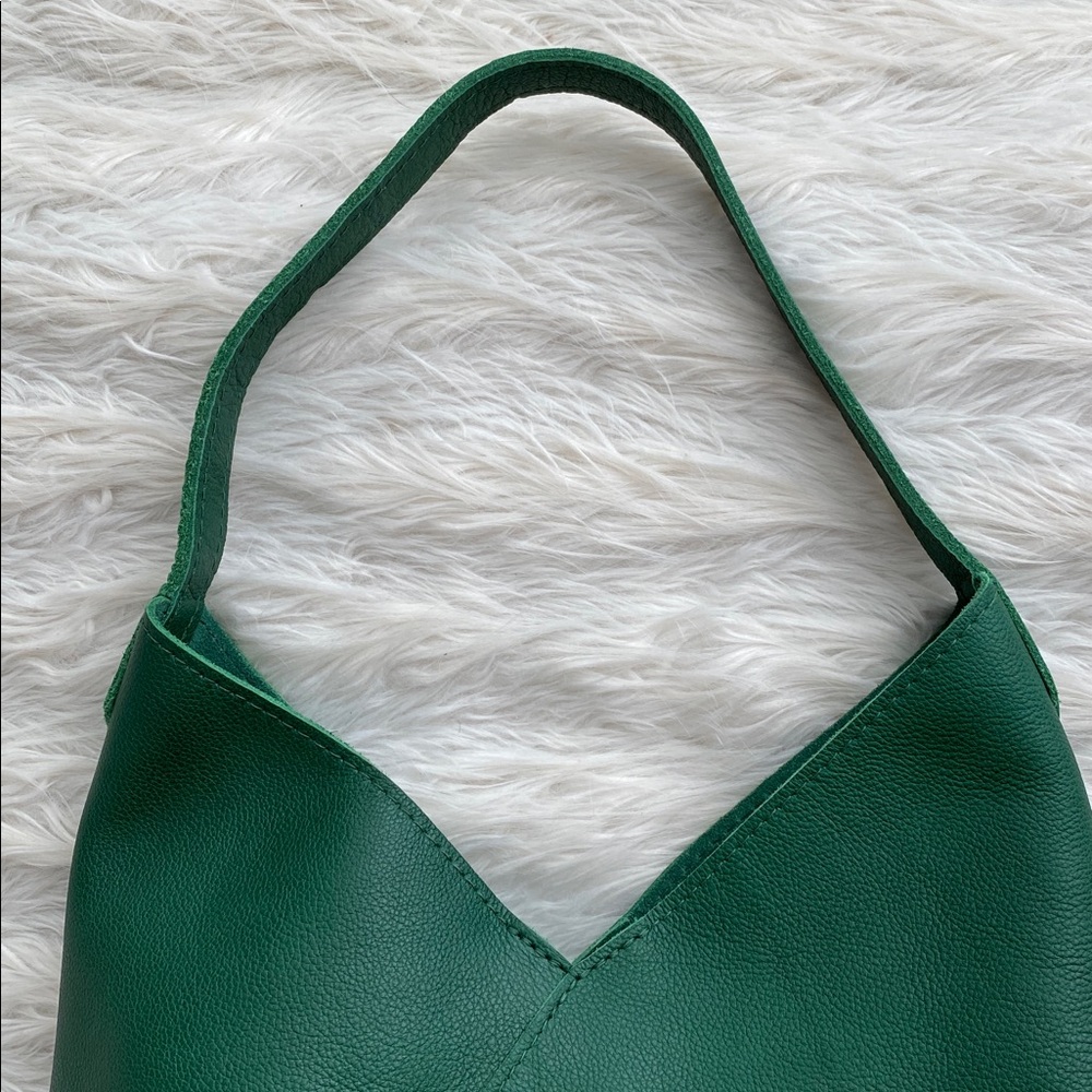 Portland Leather | Naomi Shoulder Bag in Bacalar - Picture 9 of 15